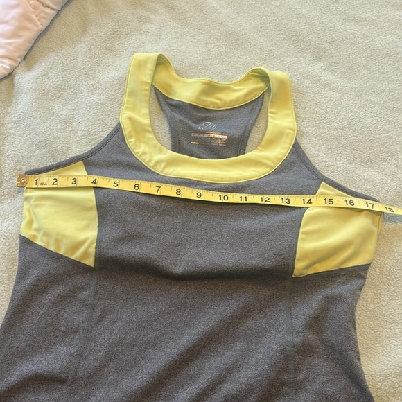 MPG Mondetta Performance Gear Gray and Yellow Activewear Tank Top - Picture 8 of 8